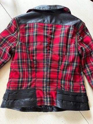 Cazadora Cuero Genuino Negro y Rojo