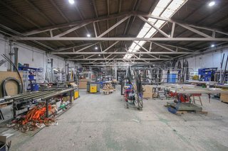 Nave industrial en venta en Vallirana