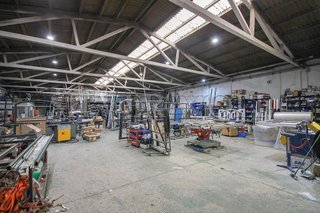 Nave industrial en venta en Vallirana
