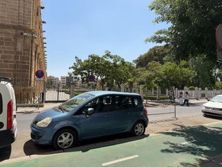 Local comercial en alquiler en Doctor Barraquer - G. Renfe - Policlínico en Sevilla