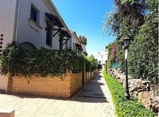 Casa adosada en venta en Nagüeles Alto en Marbella