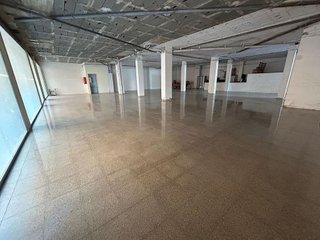 Local comercial en venta en Rocafonda en Mataró