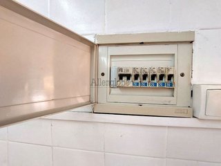 Local comercial en venta en Tenderina Alta - Fozaneldi en Oviedo
