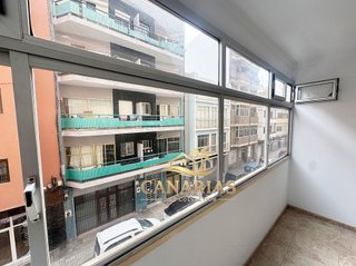 Piso en alquiler en Arenales - Lugo - Avenida Marítima en Palmas de Gran Canaria(Las)