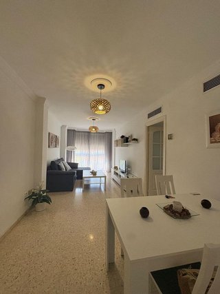 Piso en alquiler en Carmona