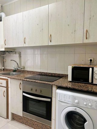 Edificio en venta en Flores de Sil - La Placa en Ponferrada