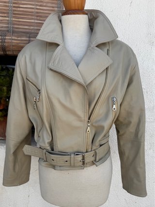 Cazadora de cuero auténtico beige