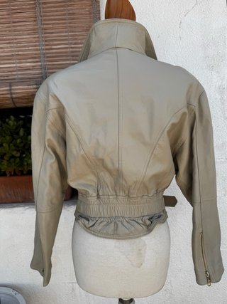 Cazadora de cuero auténtico beige