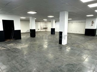 Local comercial en venta en Can Clota en Esplugues de Llobregat