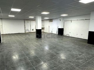 Local comercial en venta en Can Clota en Esplugues de Llobregat