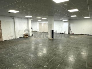 Local comercial en venta en Can Clota en Esplugues de Llobregat