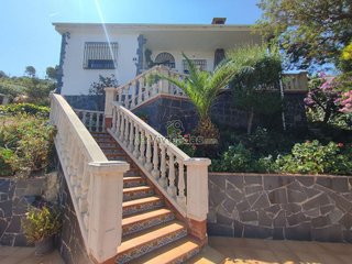 Chalet en venta en Vallirana