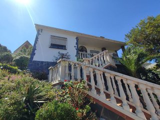 Chalet en venta en Vallirana