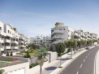 Piso en alquiler en El Mayorazgo - El Limonar en Málaga