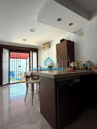 Chalet en venta en Coria del Río
