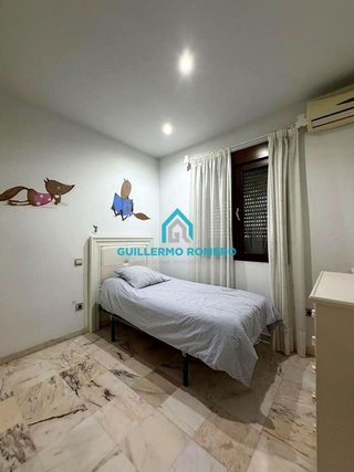 Chalet en venta en Coria del Río