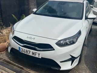 Frente Morro Kia Ceed Híbrido 2023
