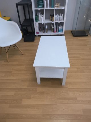 Tavolo da salotto bianco in legno