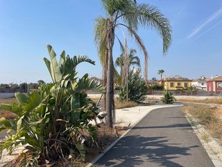 Terreno en venta en Montequinto en Dos Hermanas