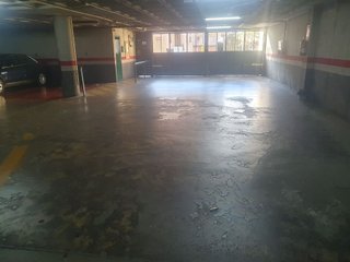 Garaje en venta en El Raval - Safaretjos en Santa Coloma de Gramanet