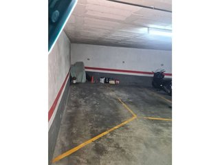 Garaje en venta en Eixample Nord – La Devesa en Girona