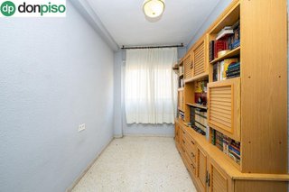 Piso en venta en Barrio de Zaidín en Granada