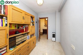 Piso en venta en Barrio de Zaidín en Granada