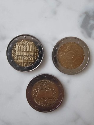 3 monedas de 2€ conmemorativas Escucho oferta
