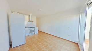 Piso en venta en Valdeacederas en Madrid