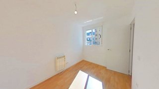 Piso en venta en Valdeacederas en Madrid