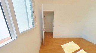 Piso en venta en Valdeacederas en Madrid