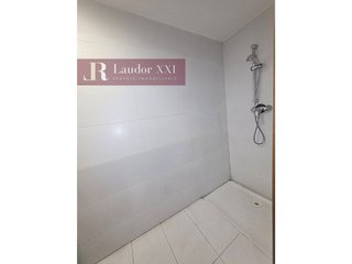 Oficina en alquiler en Gràcia en Sabadell