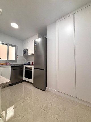 Piso en alquiler en Santa Catalina - Canteras en Palmas de Gran Canaria(Las)