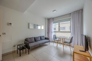 Piso en alquiler en Santa Catalina - Canteras en Palmas de Gran Canaria(Las)