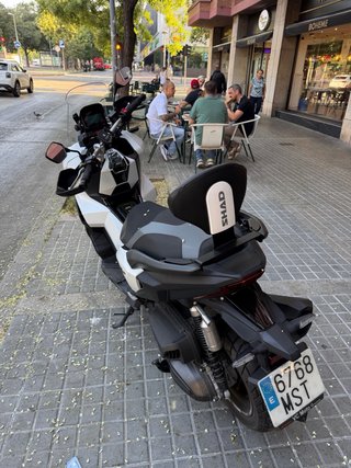 Honda ADV 350 2024 Blanca - Impecable en Sabadell