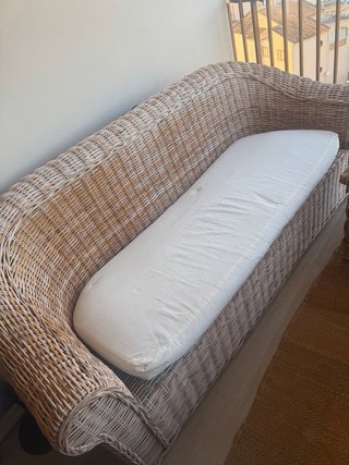 Sofá Vical tejido y mimbre beige