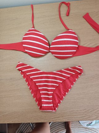 Bikini Rayas Rojas y Blancas