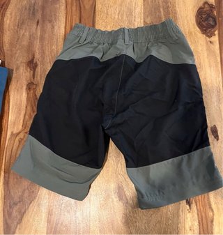 Lote Ropa 11-12 Años: camisetas, bañador, pantalón
