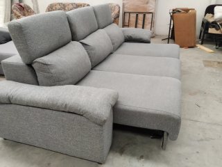 Sofá cama de tela gris