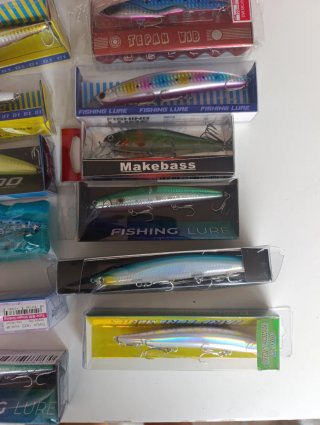 Lote de señuelos de pesca