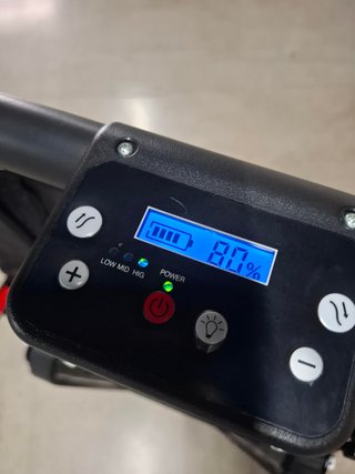 Silla salvaescaleras eléctrica negra