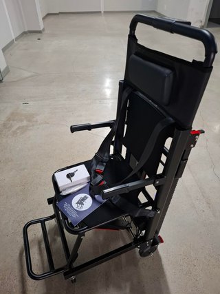 Silla salvaescaleras eléctrica negra