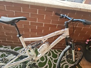 Bicicleta Rockrider 6.4