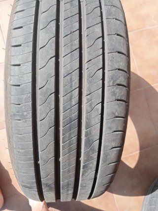 Neumático Goodyear