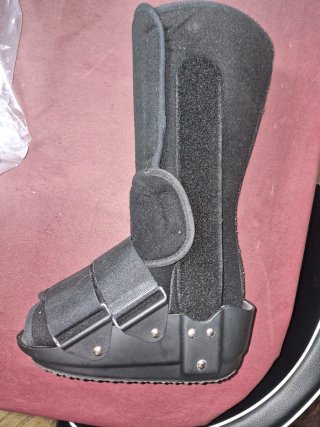 Bota Walker Talla S (34-38)