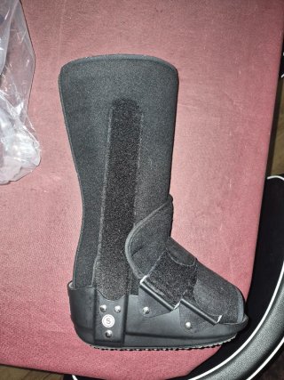 Bota Walker Talla S (34-38)
