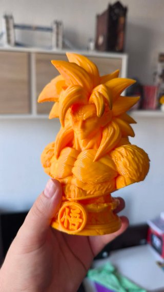 Busto Goku SSJ4 3D 16cm