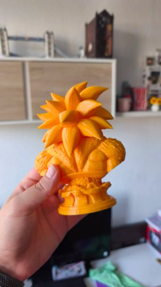 Busto Goku SSJ4 3D 16cm