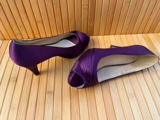 Zapatos de tacón satén morado Talla 40