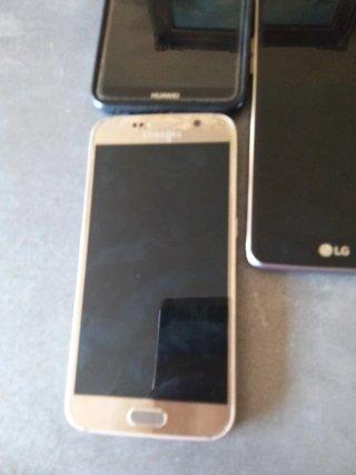 Lote 3 móviles: Samsung, Huawei, LG